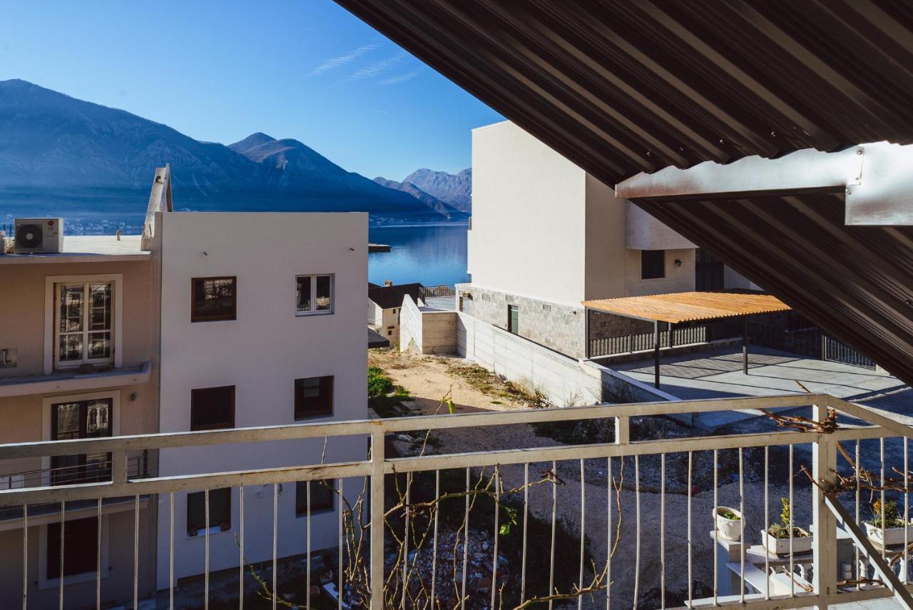 Ferienwohnung Azure Adriatic Kotor Exterior foto